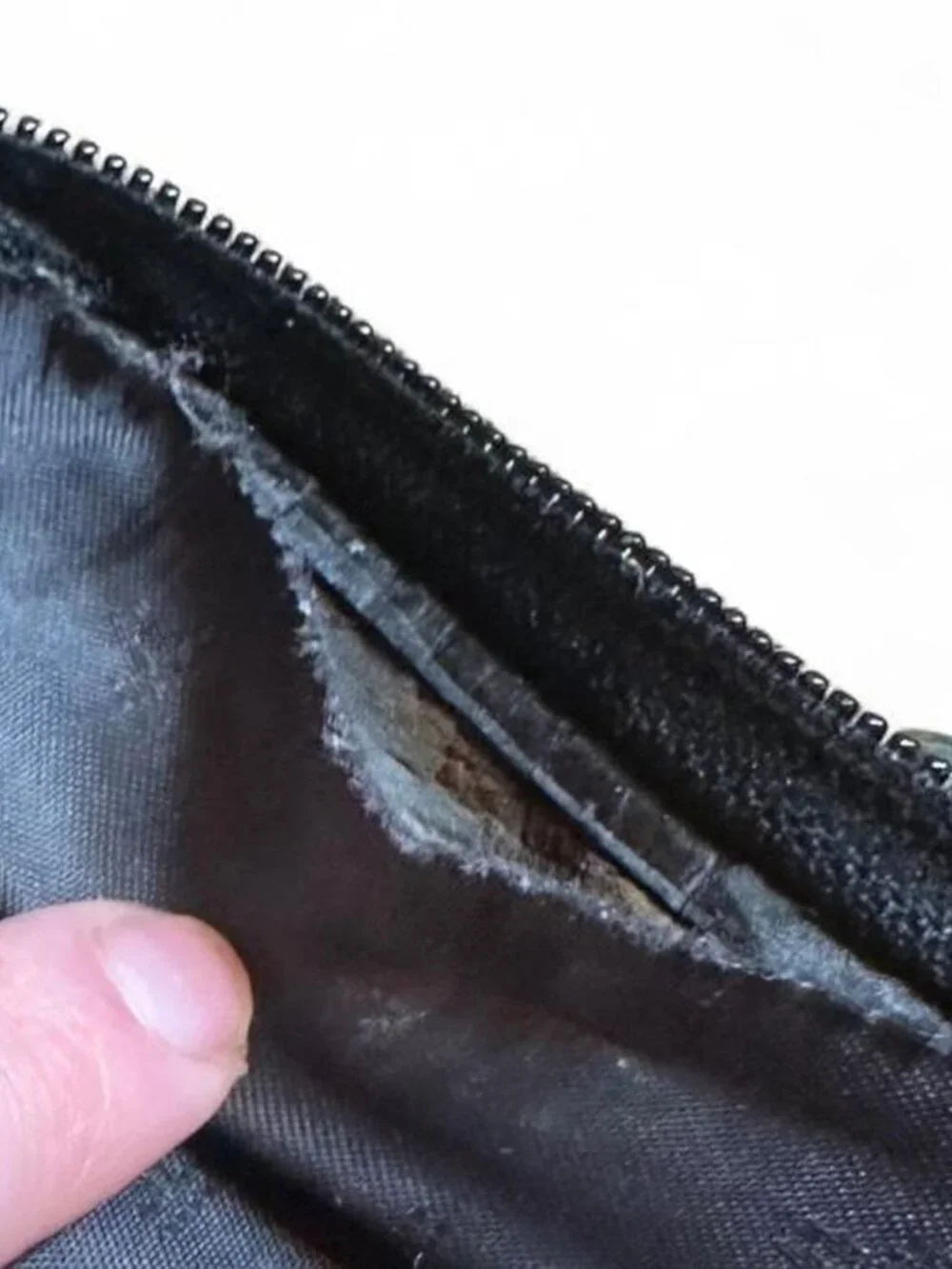 Tumi Toiletry Bag Black Leather Vintsge
